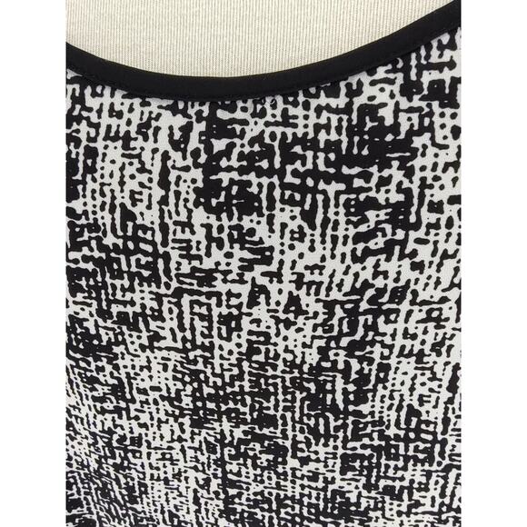 AB Studio Woman's Black White Chiffon Blouse Size M Keyhole Neck Back Slit Hi Lo - Picture 6 of 8
